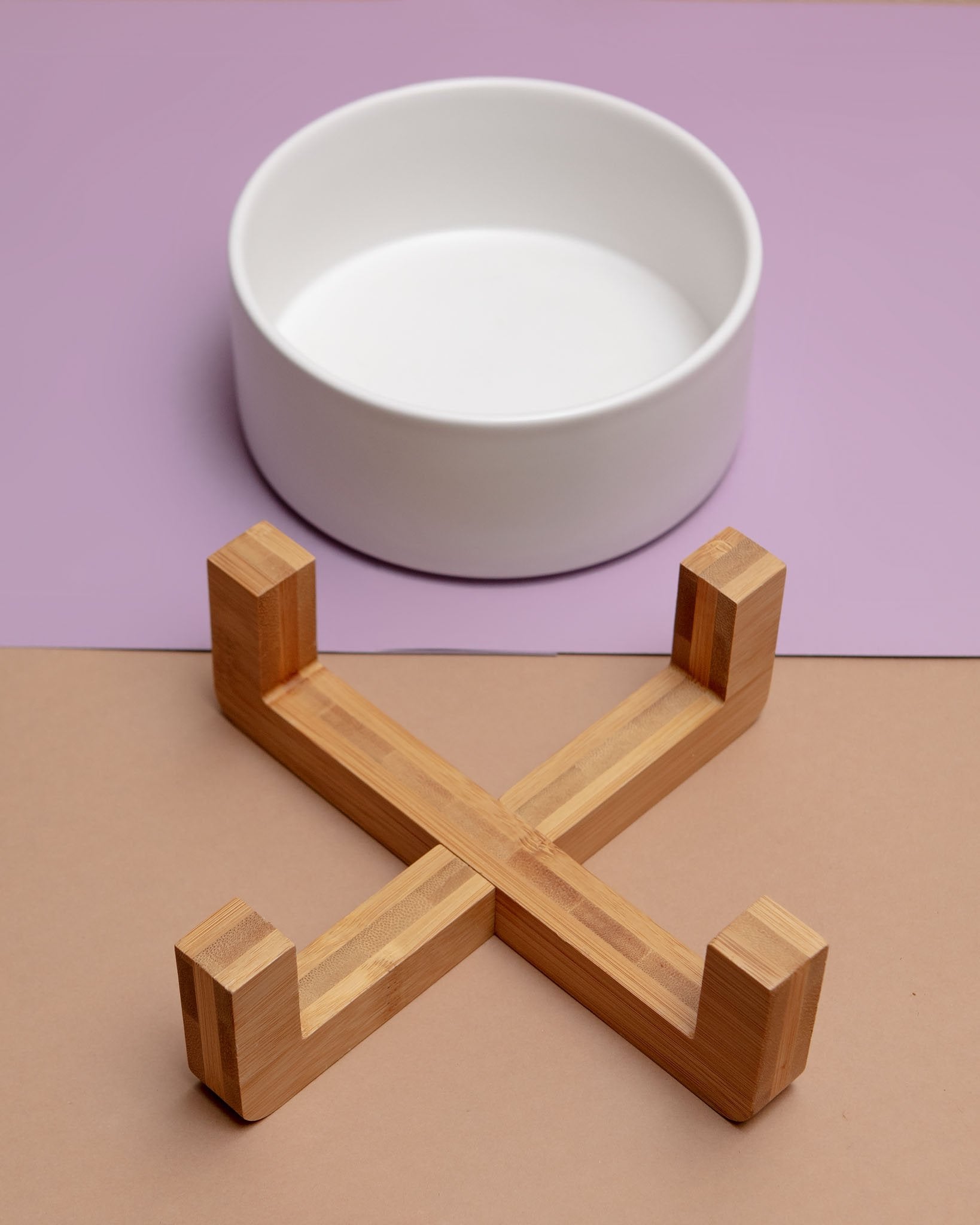 Bowl + Stand in Eggshell and Bamboo (Single)